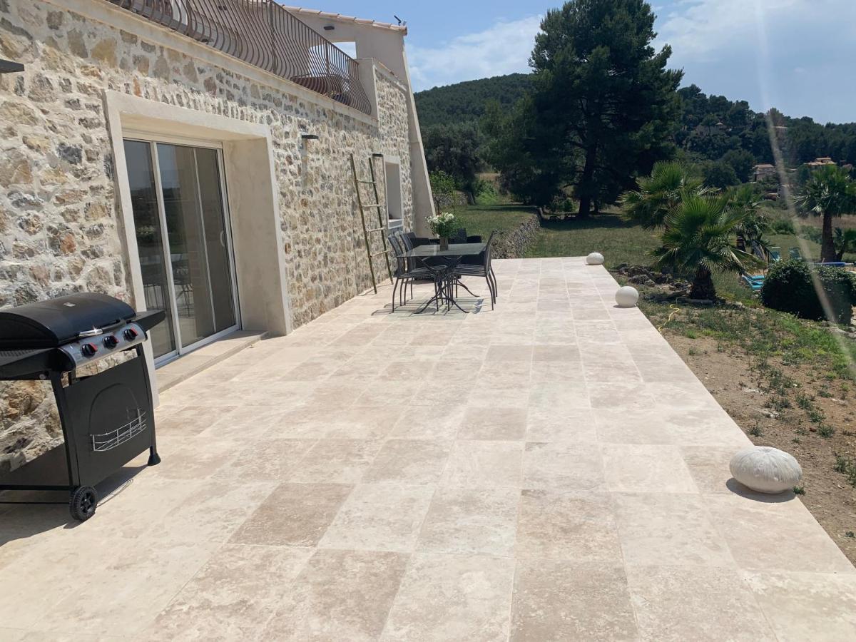 La Venturonne Appartement Neuf Rez De Jardin 45 M2 Vue Mer Et Vignes 10 Mn Des Plages Le Beausset Bagian luar foto